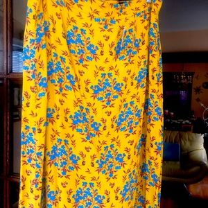 Ann Taylor marigold midi skirt straight fitting.